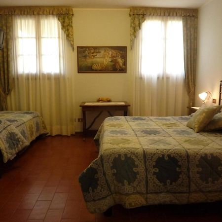 B&B Casale Virgili Siena Exteriör bild