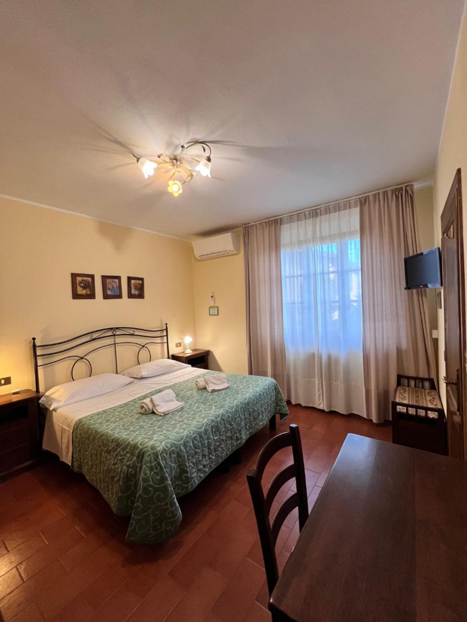 B&B Casale Virgili Siena Exteriör bild